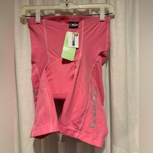 Bike shorts NEW Pink women’s padded Cool Max bike shorts size L